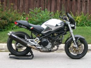 Ducati Monster cromo