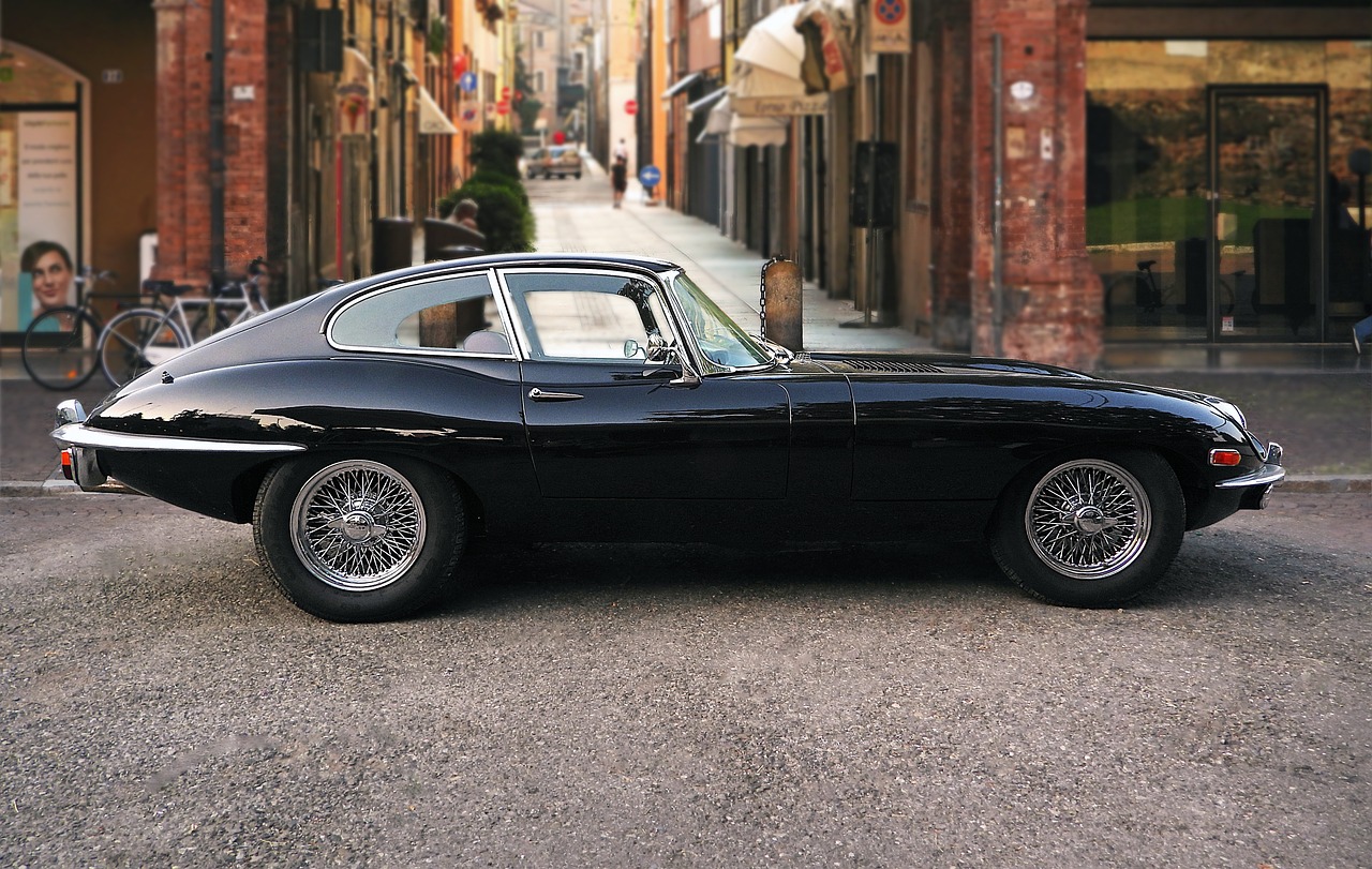 Jaguar E-Type oltre Diabolik c'è di più