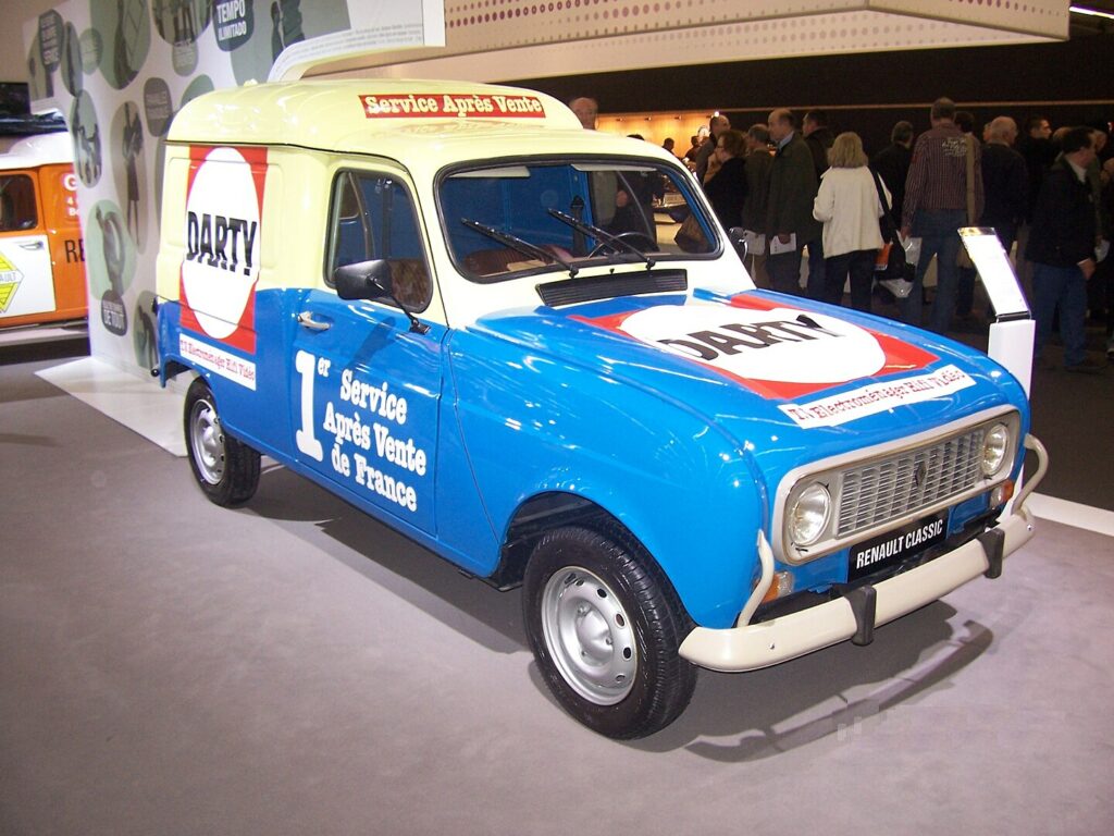 Renault 4, la piccola macchina più grande di tutte