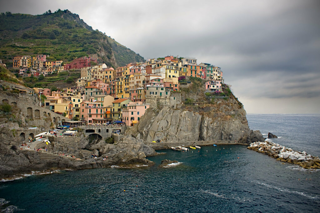 On the road su una 124 Spider alle Cinque Terre