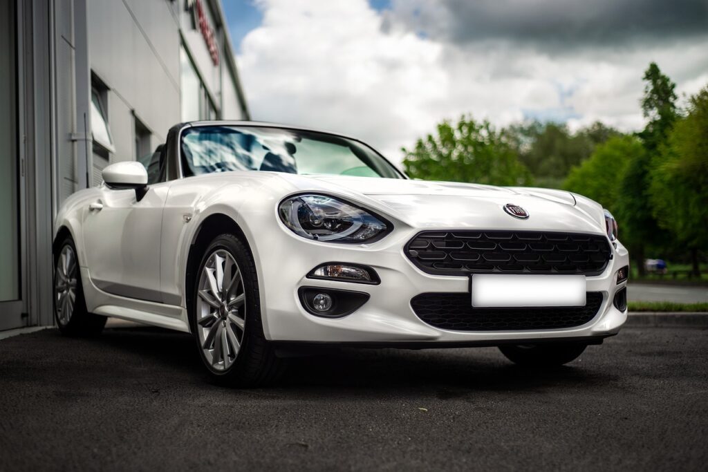 On the road su una 124 Spider alle Cinque Terre